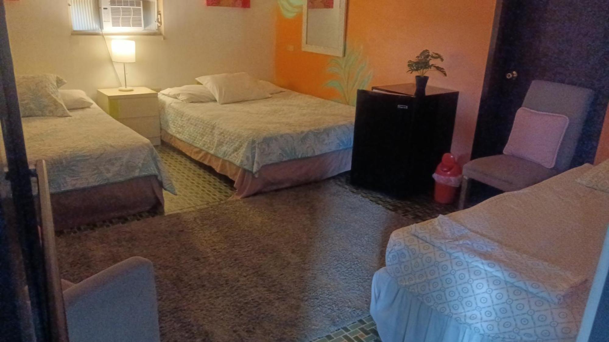 Medusa'S Hostel Aguadilla Eksteriør billede